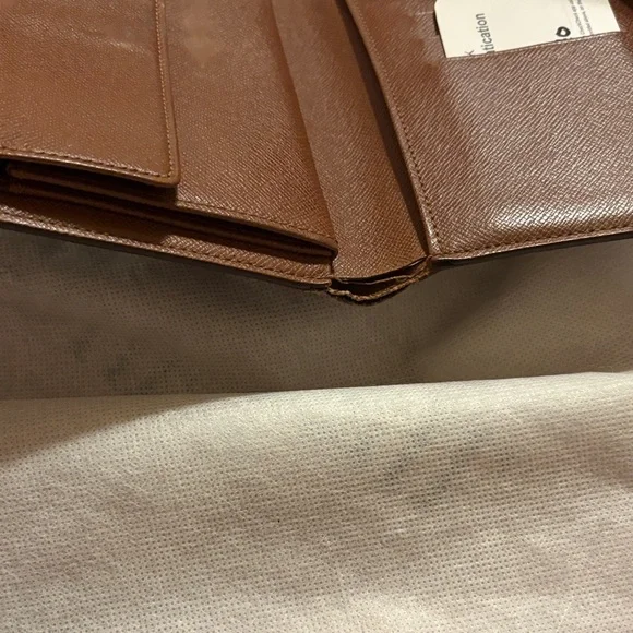 Louis Vuitton authentic monogram papier wallet with COA passport holder - Picture 7 of 13